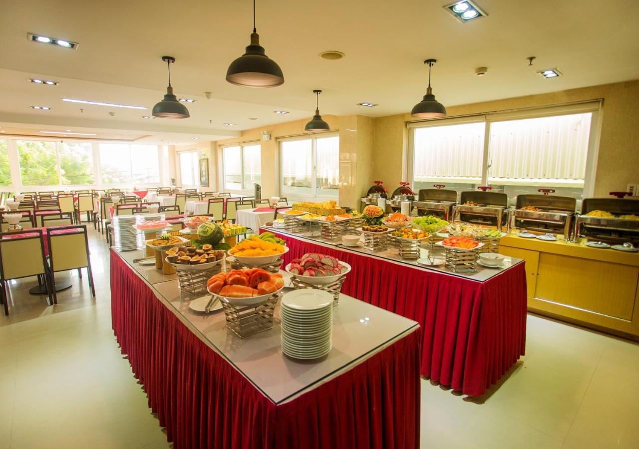 Dendro Beachfront Hotel Nha Trang Esterno foto